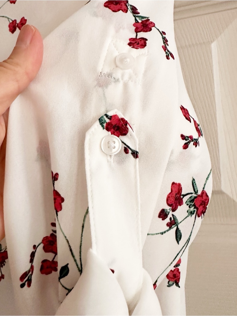 Express White Floral Zip Front Top NWT SMALL Roll Tab Sleeve Business Casual - Picture 12 of 12